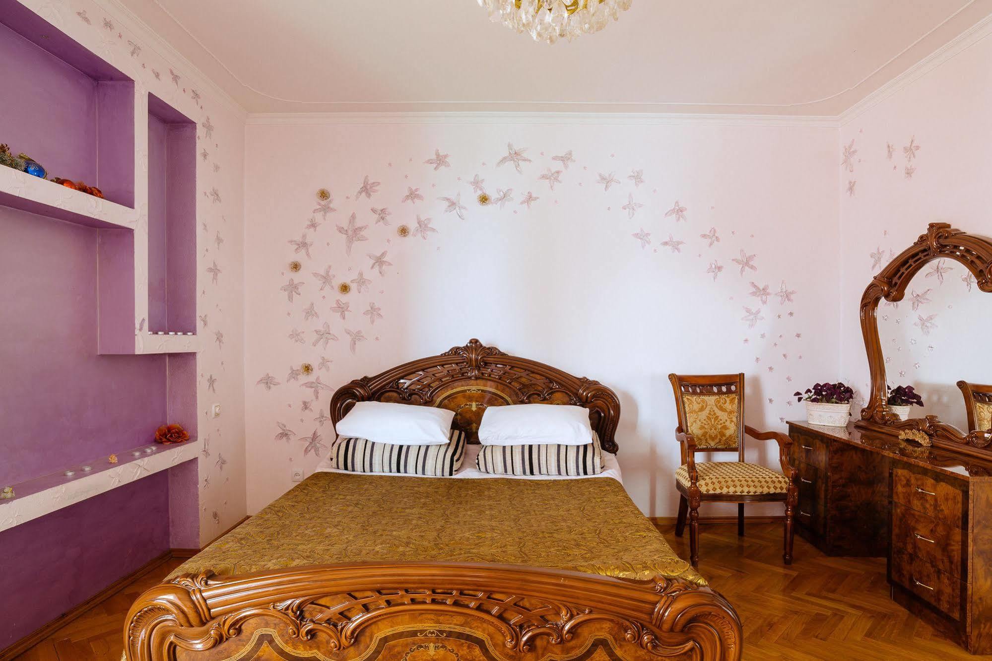 Hotel Ezio Chisinau Exterior photo